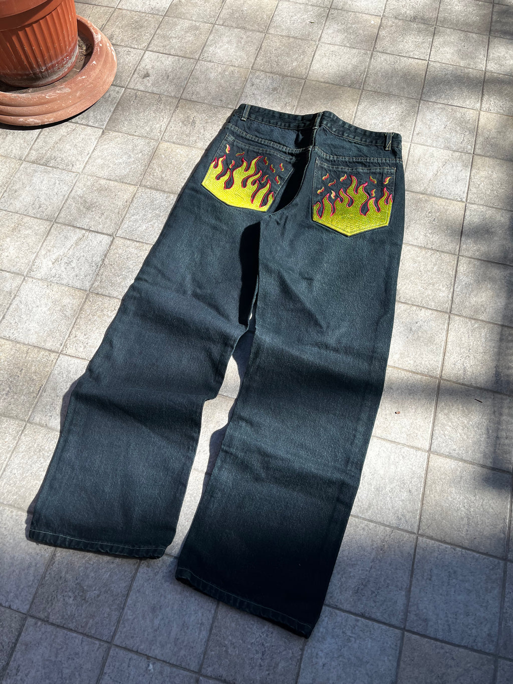 Baggy Flame embroidered Jeans
