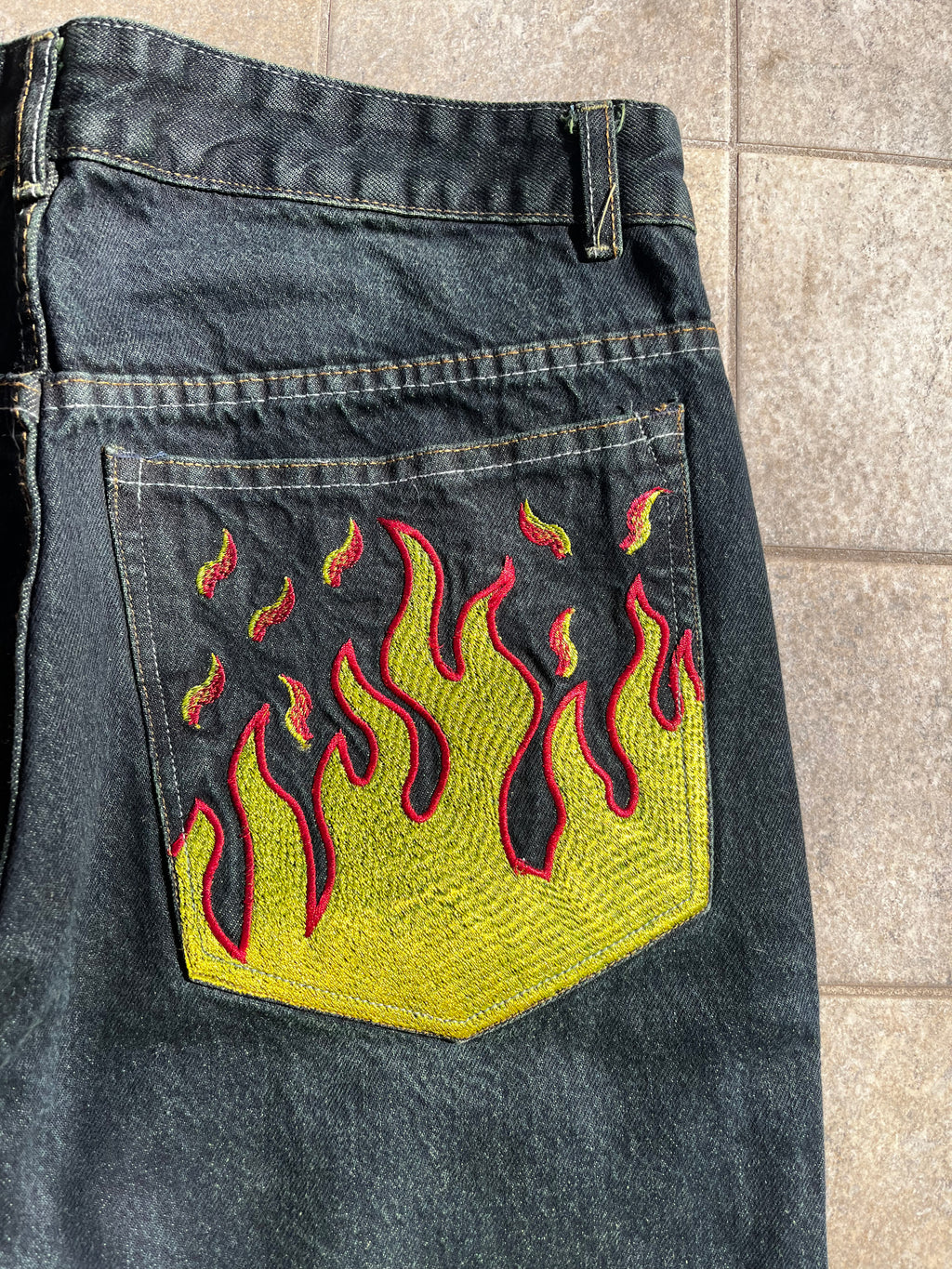 Baggy Flame embroidered Jeans