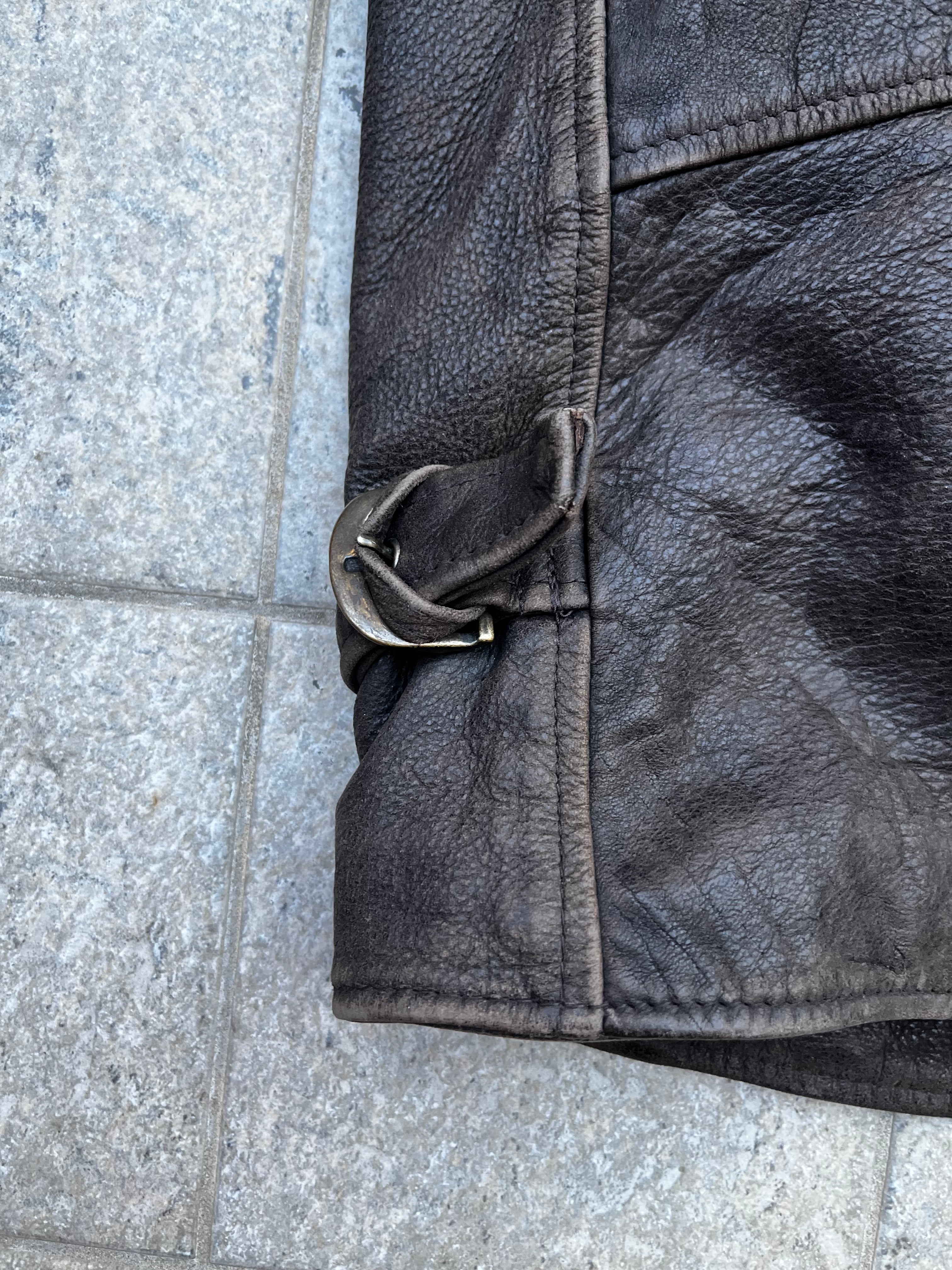 Vintagee Guess 1981 Embroidered Leather bomber Jacket