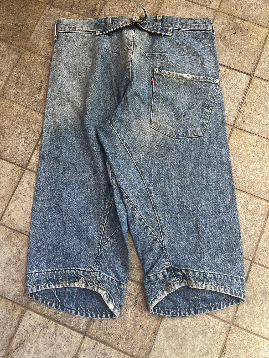 Levi's Engineered buckle back Jorts