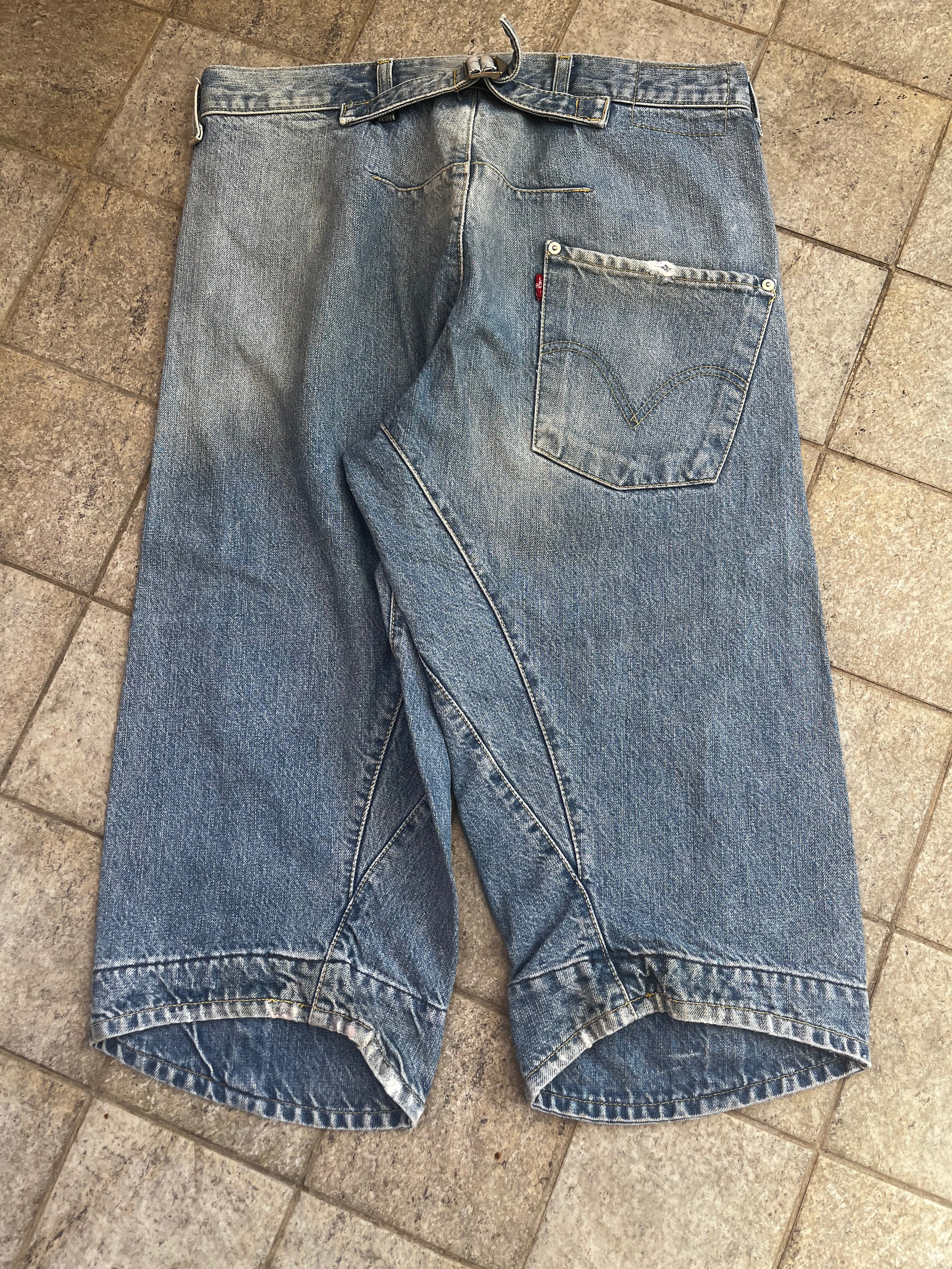 Levi's Engineered buckle back Jorts