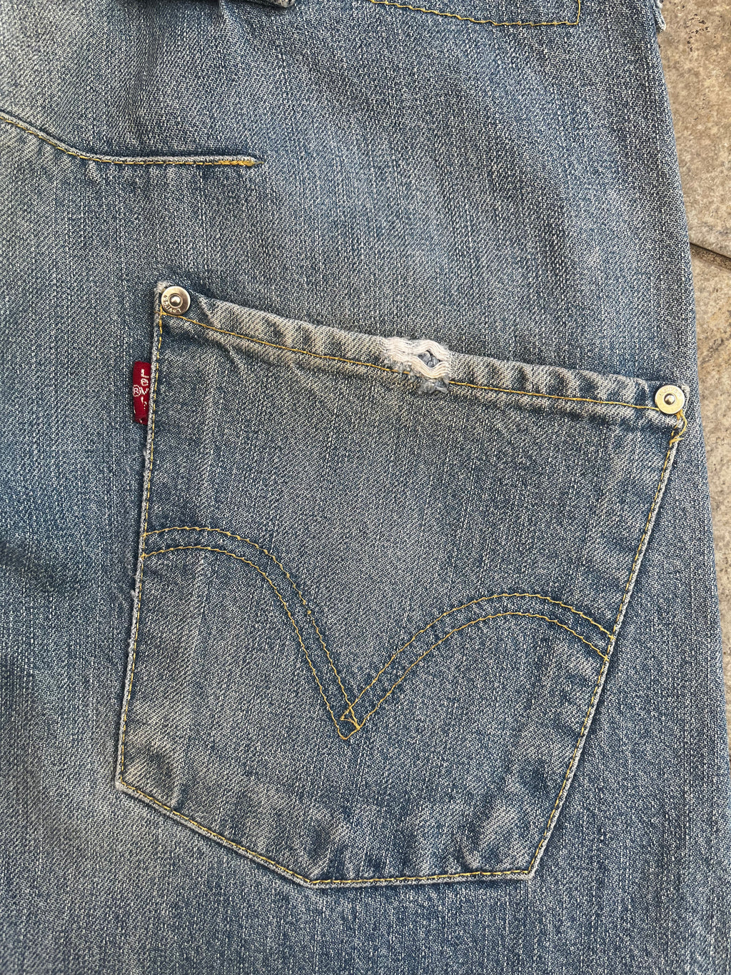 Levi's Engineered buckle back Jorts