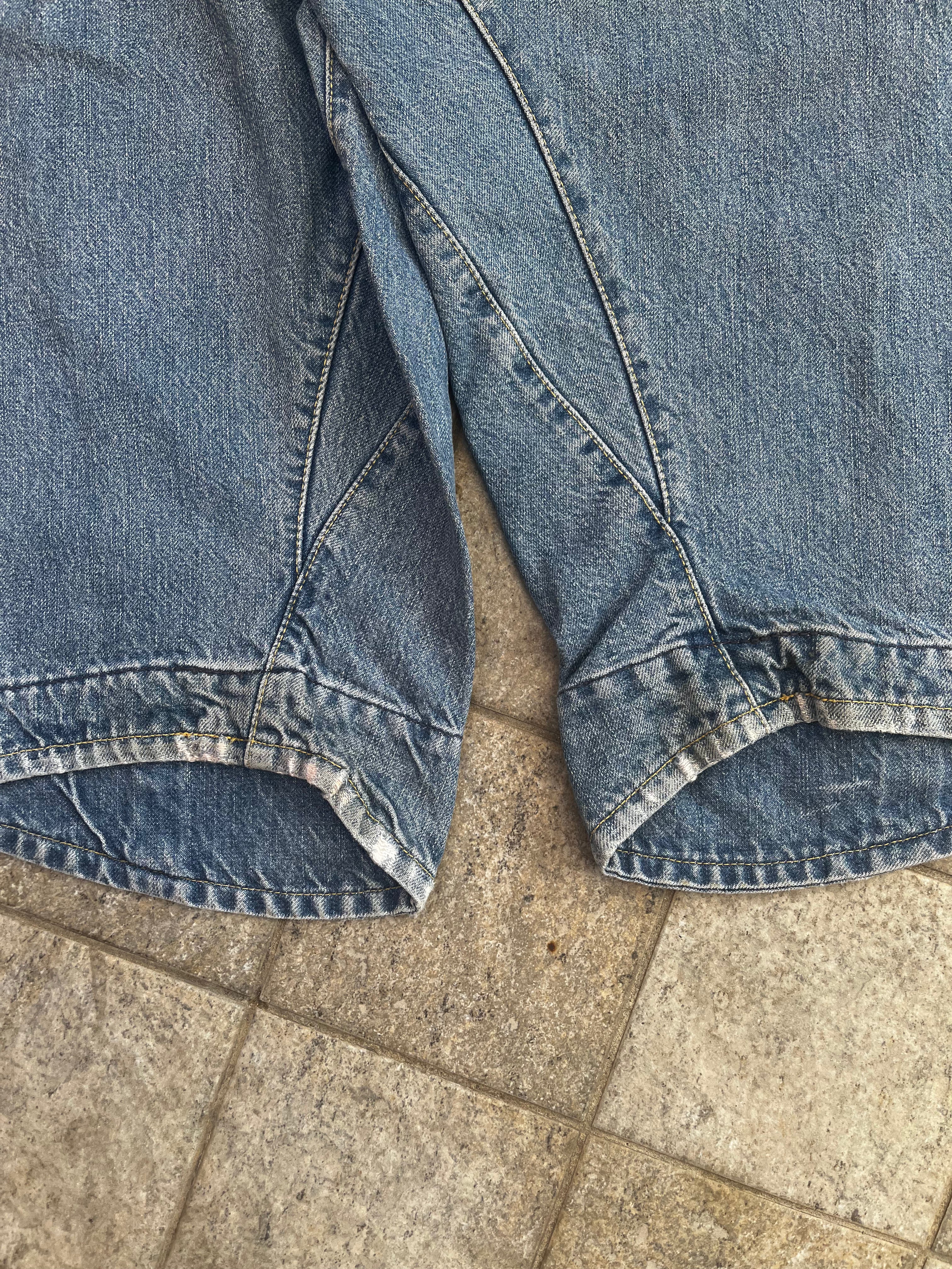 Levi's Engineered buckle back Jorts