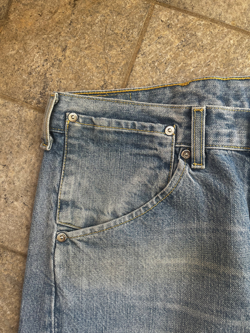 Levi's Engineered buckle back Jorts