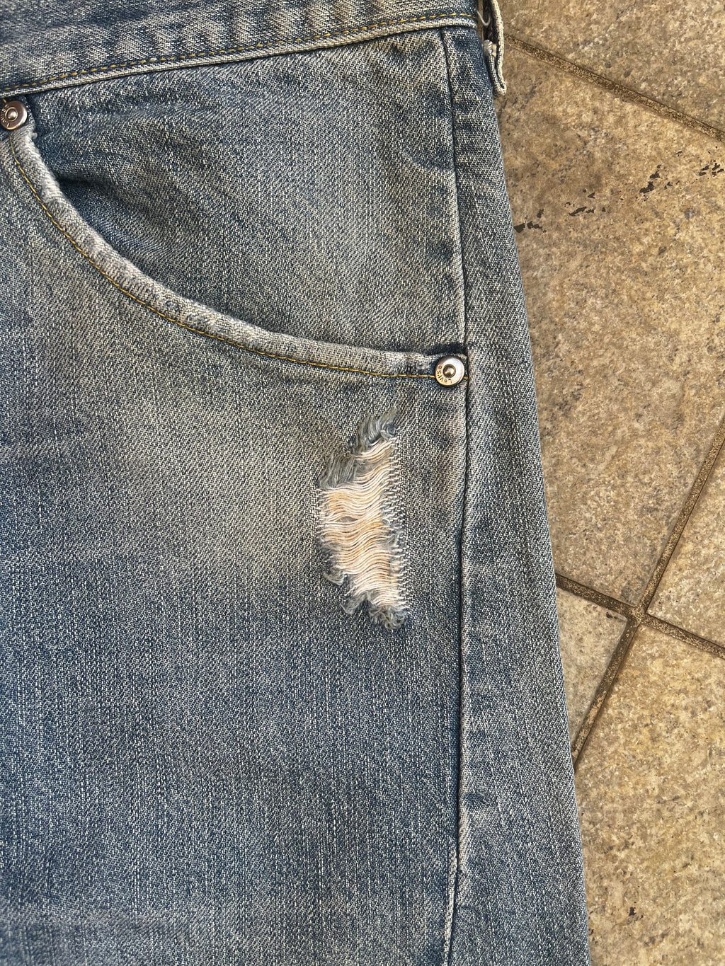 Levi's Engineered buckle back Jorts