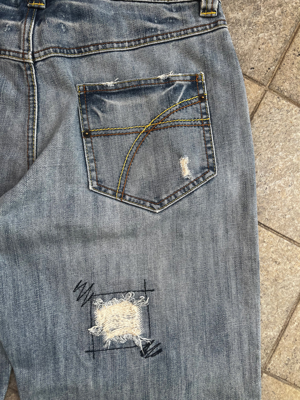 Vintage Baggy embroidered detailed Jeans by JC