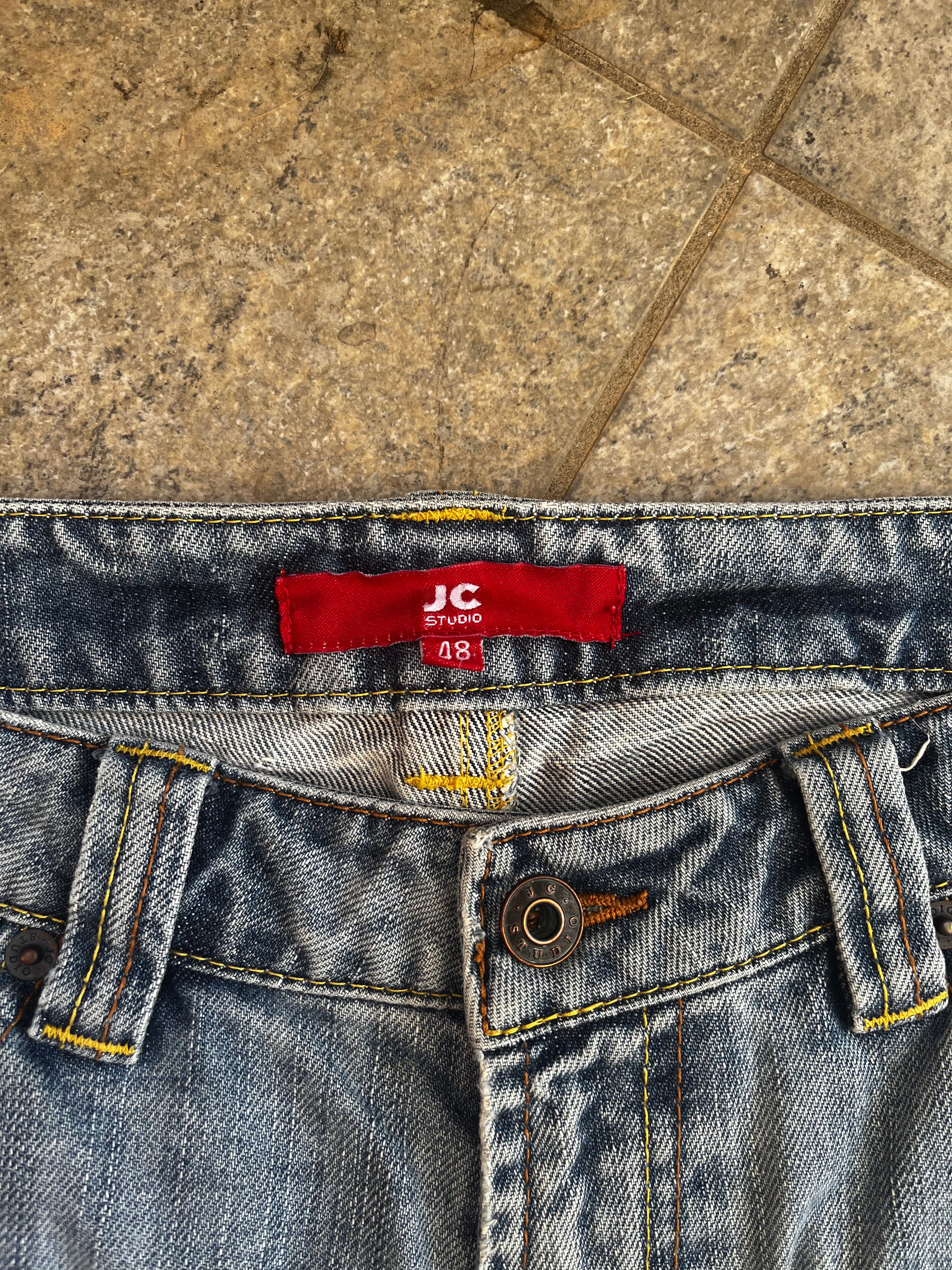 Vintage Baggy embroidered detailed Jeans by JC