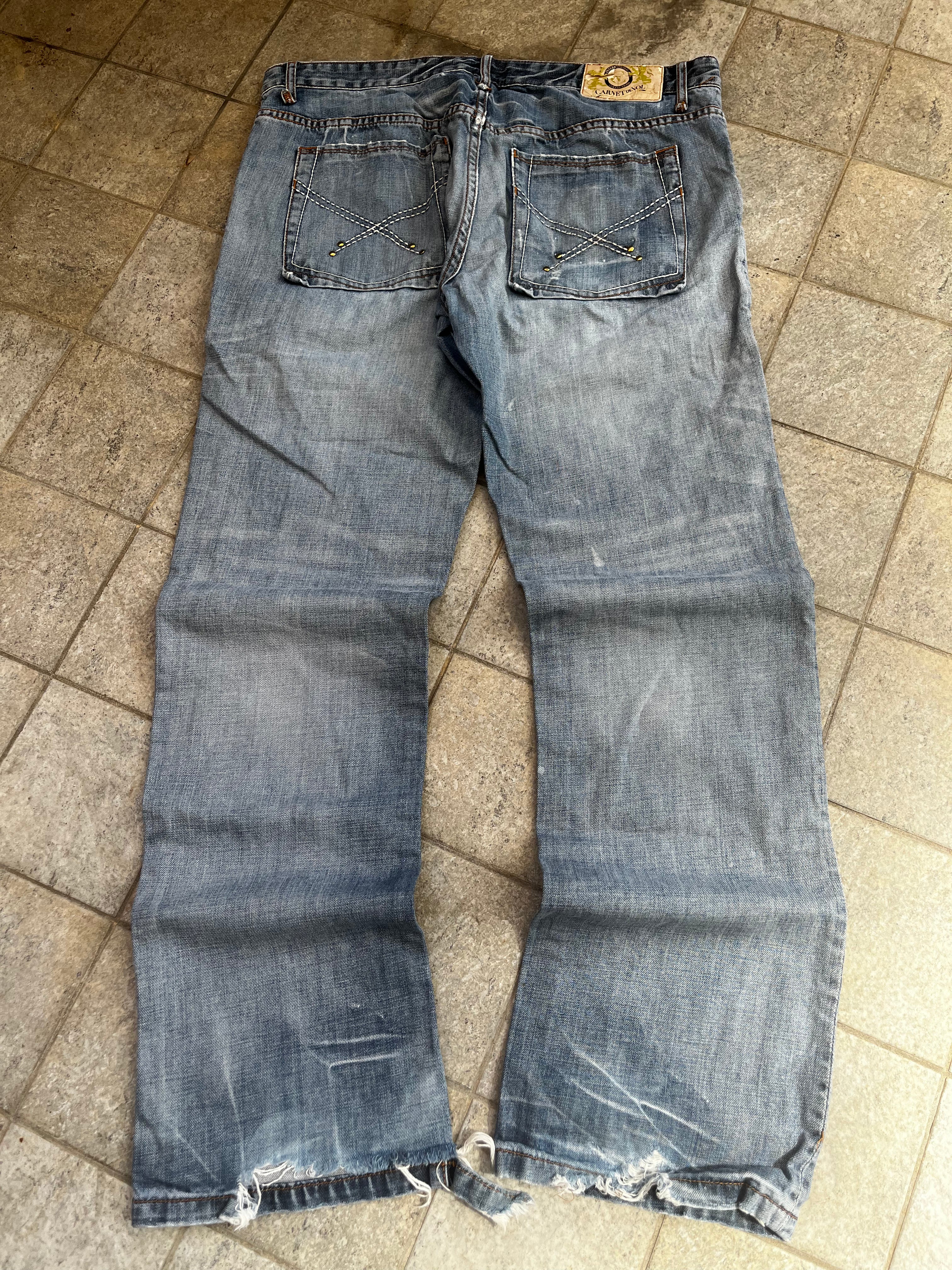 Baggy embroidered Jeans