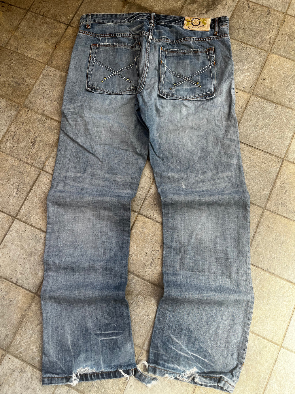 Baggy embroidered Jeans