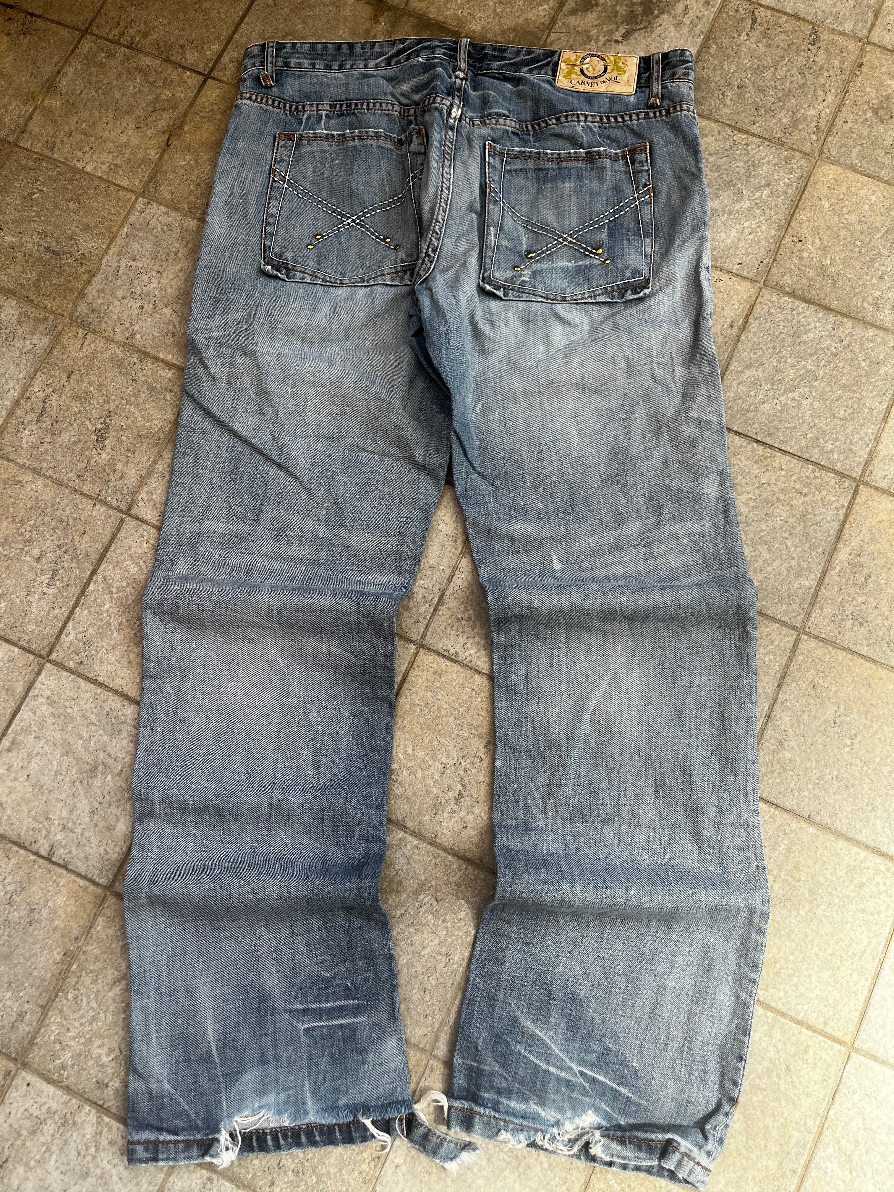 Baggy embroidered Jeans