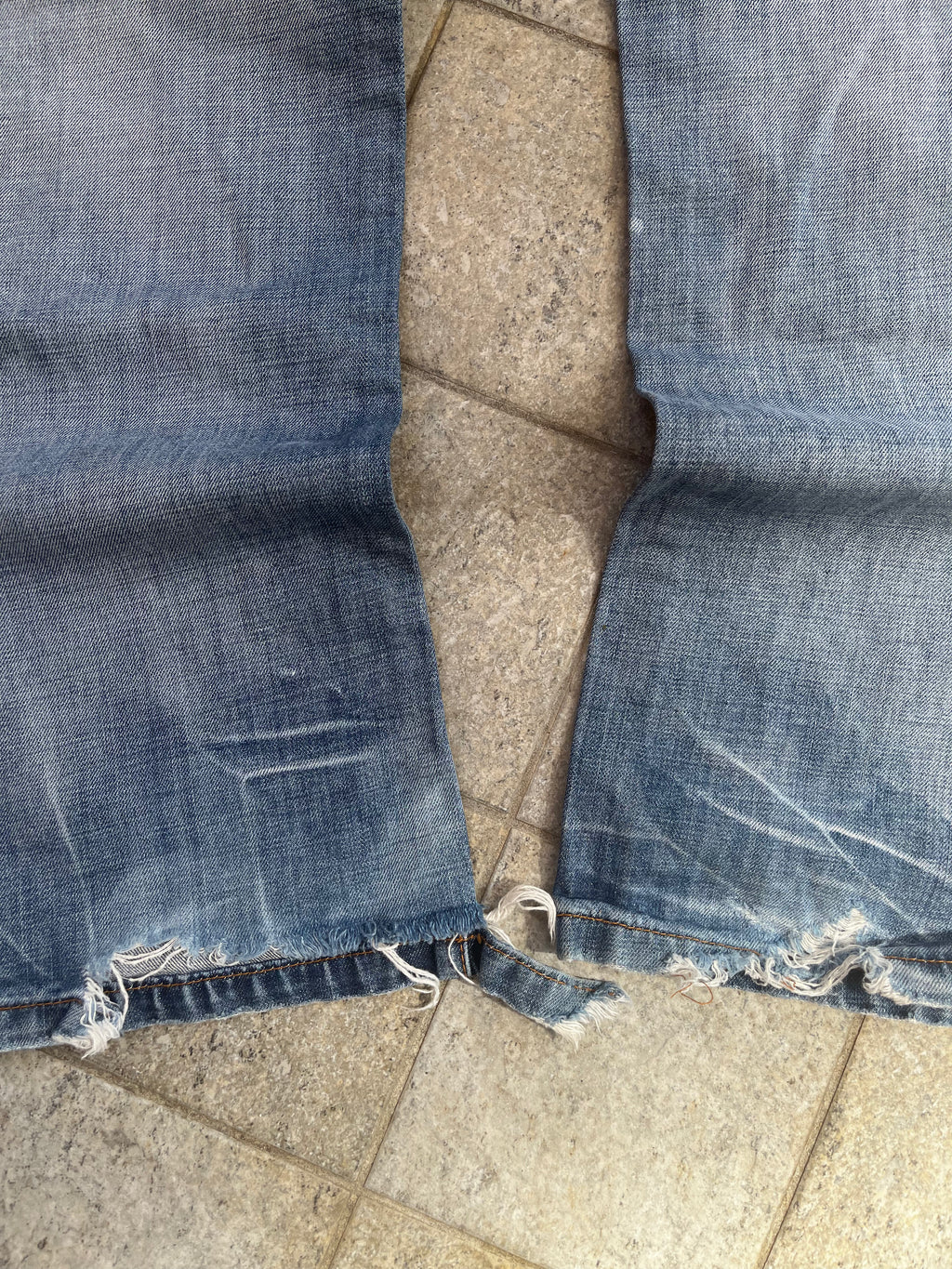 Baggy embroidered Jeans