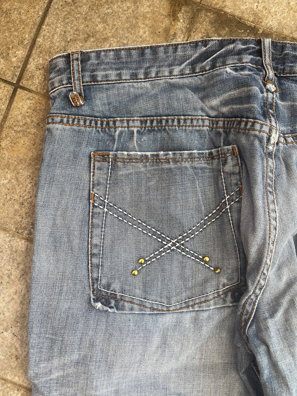 Baggy embroidered Jeans