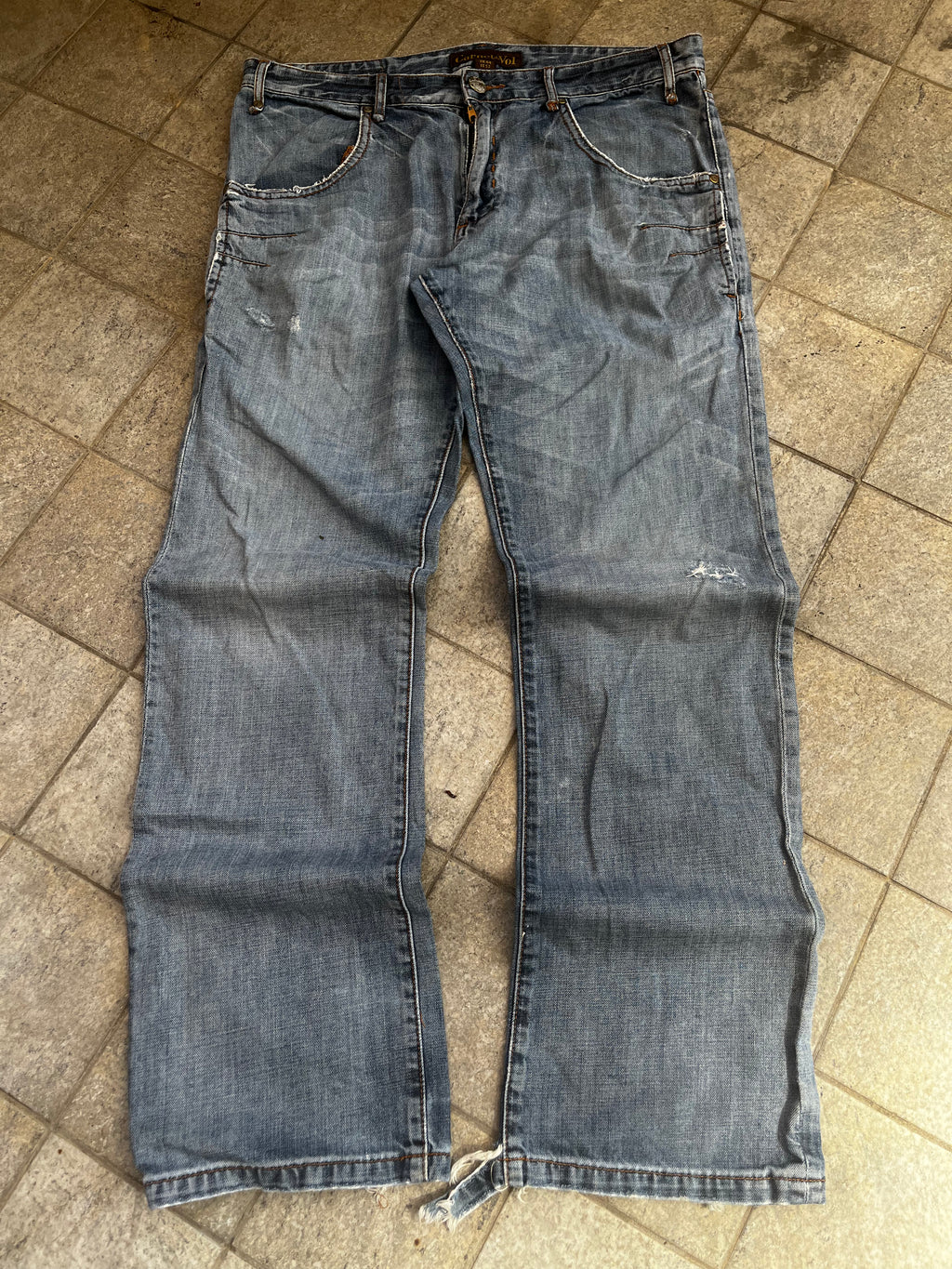 Baggy embroidered Jeans