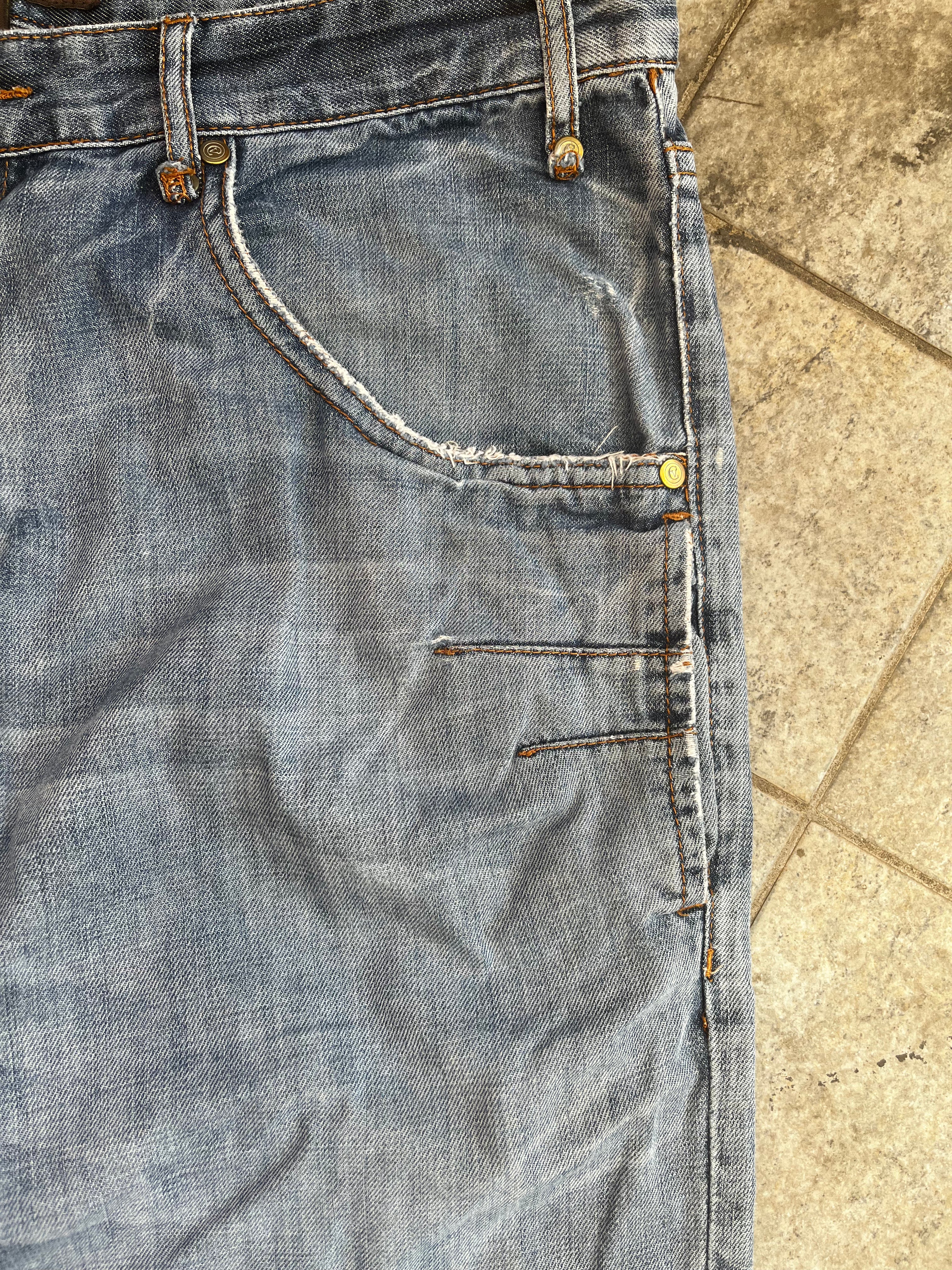 Baggy embroidered Jeans